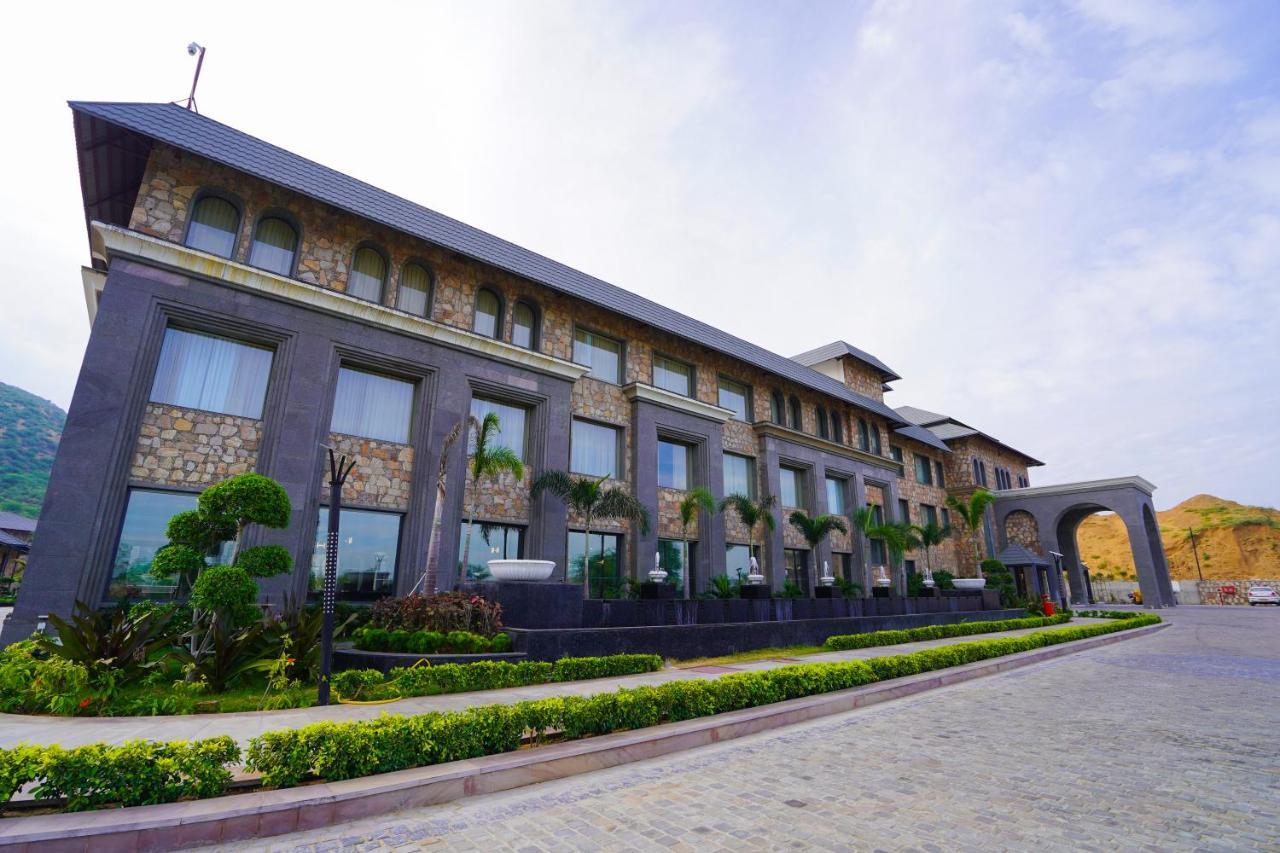 Pushkara Resort And Spa Zewnętrze zdjęcie
